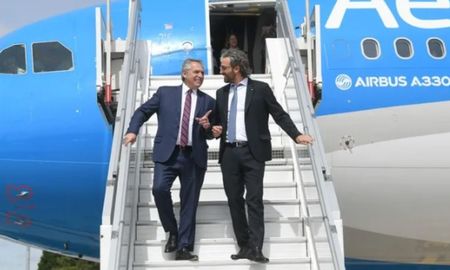 Alberto Fernández viaja a Colombia para asistir a la asunción de Gustavo Petro. Alberto Fernández viaja a Colombia para asistir a la asunción de Gustavo Petro.