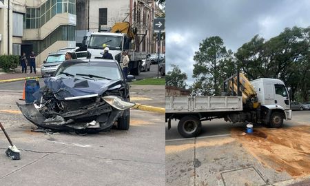 Un fuerte accidente de tránsito ocurrió este viernes por la mañana en Santa Fe, cuando un auto y un camión colisionaron en Illia y Uruguay. Un fuerte accidente de tránsito ocurrió este viernes por la mañana en Santa Fe, cuando un auto y un camión colisionaron en Illia y Uruguay.