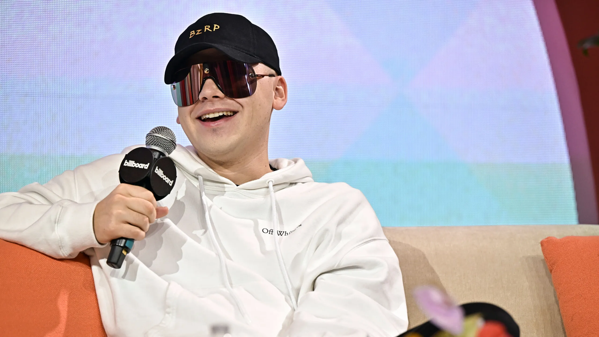 ¡Está loco! Bizarrap quiso suspender su show de la Fórmula 1 en Miami para ver la final de Vélez. ¡Está loco! Bizarrap quiso suspender su show de la Fórmula 1 en Miami para ver la final de Vélez.