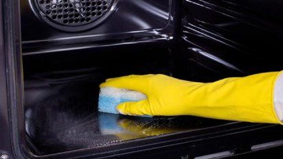 Ni jugo de limón ni detergente: los ingredientes caseros y baratos sin químicos que eliminan la grasa con facilidad