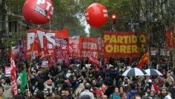 Marcha contra la estadía de Lagarde en el país Marcha contra la estadía de Lagarde en el país