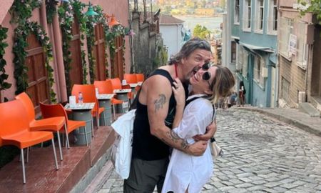 La pareja de actores se fue de viaje a Turquía. La pareja de actores se fue de viaje a Turquía.