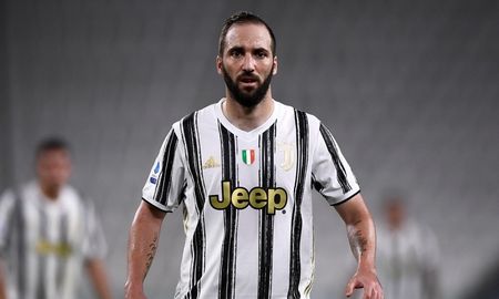 Andrea Pirlo, entrenador de la Juventus, no tiene en consideración a Gonzalo Higuaín para su proyecto futbolístico. Andrea Pirlo, entrenador de la Juventus, no tiene en consideración a Gonzalo Higuaín para su proyecto futbolístico.