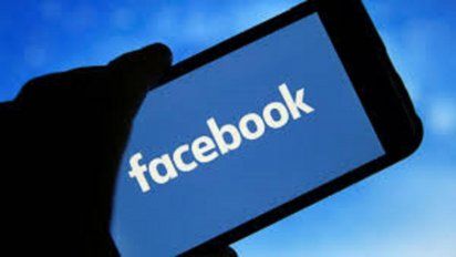 Facebook le competirá a Clubhouse: creará su red social de voz.