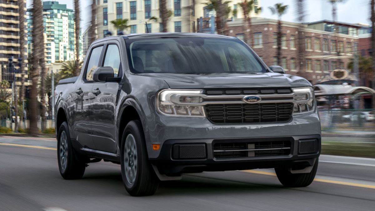 La Ford Maverick combina el confort de un SUV con la versatilidad de una pickup. La Ford Maverick combina el confort de un SUV con la versatilidad de una pickup.
