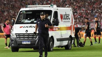 Estudiantes y Boca suspendido: un futbolista se descompensó y debió ser atendido de urgencia