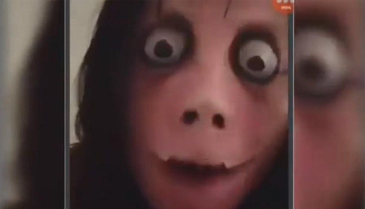 Padres hispanos relacionan el suicidio de su hijo con el reto viral Momo