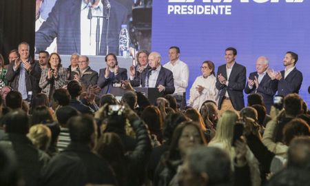 lavagna cerro su campana y pidio a los votantes que digan ?no a los malos de antes y a los malos de ahora? lavagna cerro su campana y pidio a los votantes que digan ?no a los malos de antes y a los malos de ahora?