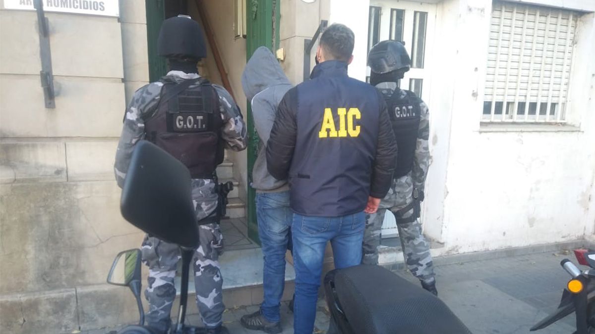 Detuvieron a dos hombres por dos homicidios cometidos en junio y agosto en Santa Fe&nbsp;