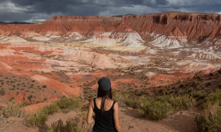 El Valle de la Luna ofrece formaciones geológicas únicas que atraen a fotógrafos y aventureros de todo el mundo. El Valle de la Luna ofrece formaciones geológicas únicas que atraen a fotógrafos y aventureros de todo el mundo.