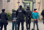Un procedimiento realizado por personal de la Unidad Regional I en el norte de la ciudad de Santa Fe culminó con el secuestro de drogas y la aprehensión de tres personas que inicialmente se encontraban generando disturbios en la vía pública. Un procedimiento realizado por personal de la Unidad Regional I en el norte de la ciudad de Santa Fe culminó con el secuestro de drogas y la aprehensión de tres personas que inicialmente se encontraban generando disturbios en la vía pública.