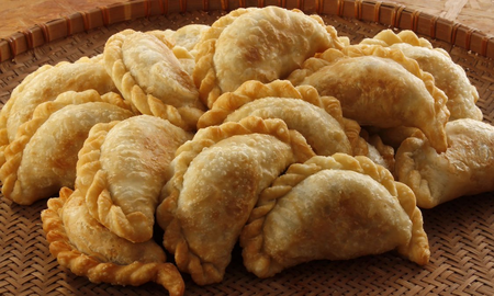 Aseguran que se les apareció el rostro de Jesús en una empanada Aseguran que se les apareció el rostro de Jesús en una empanada