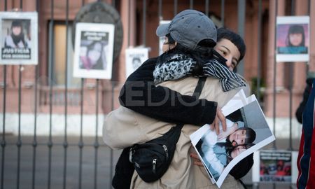 Los familiares y amigos de Morena Domínguez se manifestaron este sábado frente a Casa Rosada. Los familiares y amigos de Morena Domínguez se manifestaron este sábado frente a Casa Rosada.