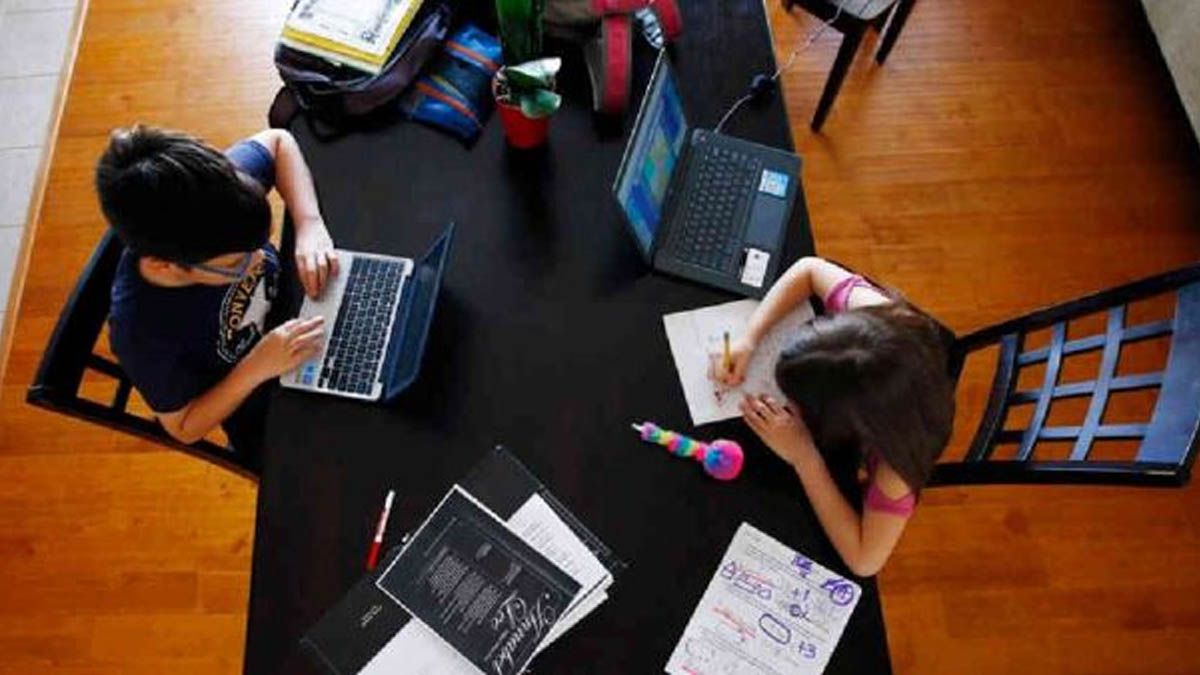 Comenzó el segundo semestre escolar con clases virtuales por la pandemia en Argentina