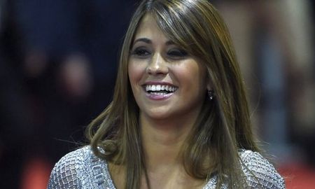antonela mostro las joyas que usara en su casamiento con messi antonela mostro las joyas que usara en su casamiento con messi