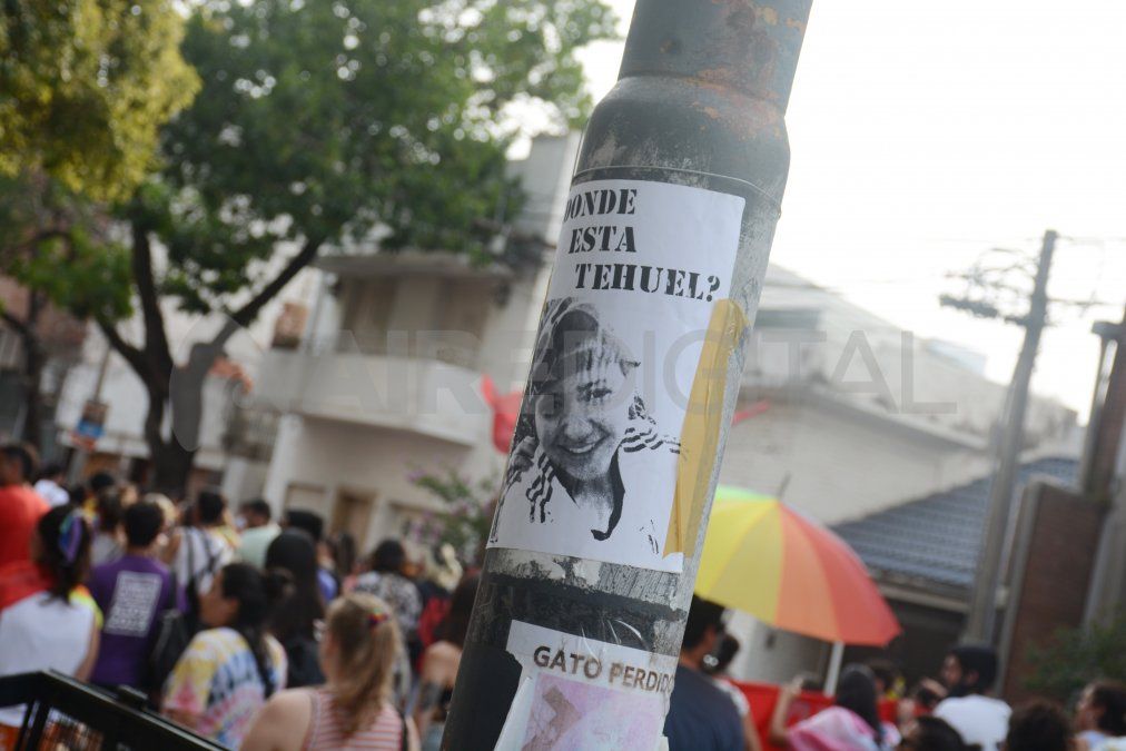 Hasta ahora, los numerosos allanamientos y rastrillajes sólo permitieron encontrar el teléfono, la campera y una mancha de sangre de Tehuel en la casa de Ramos, uno de los principales sospechosos de la desaparición.