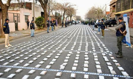 A fines de agosto, la Policía Federal secuestó 1.658 kilos de cocaína que se iban a exportar desde el Puerto de Rosario. A fines de agosto, la Policía Federal secuestó 1.658 kilos de cocaína que se iban a exportar desde el Puerto de Rosario.