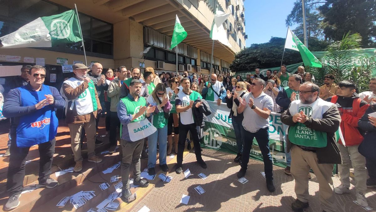 ATE se manifiesta en pedido de pase a planta de un grupo de trabajadores.&nbsp;