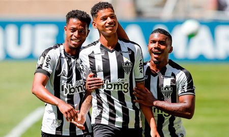 Marrony anotó los dos goles en el triunfo 2-0 del Atlético Mineiro de Jorge Sampaoli sobre Ceará. Marrony anotó los dos goles en el triunfo 2-0 del Atlético Mineiro de Jorge Sampaoli sobre Ceará.