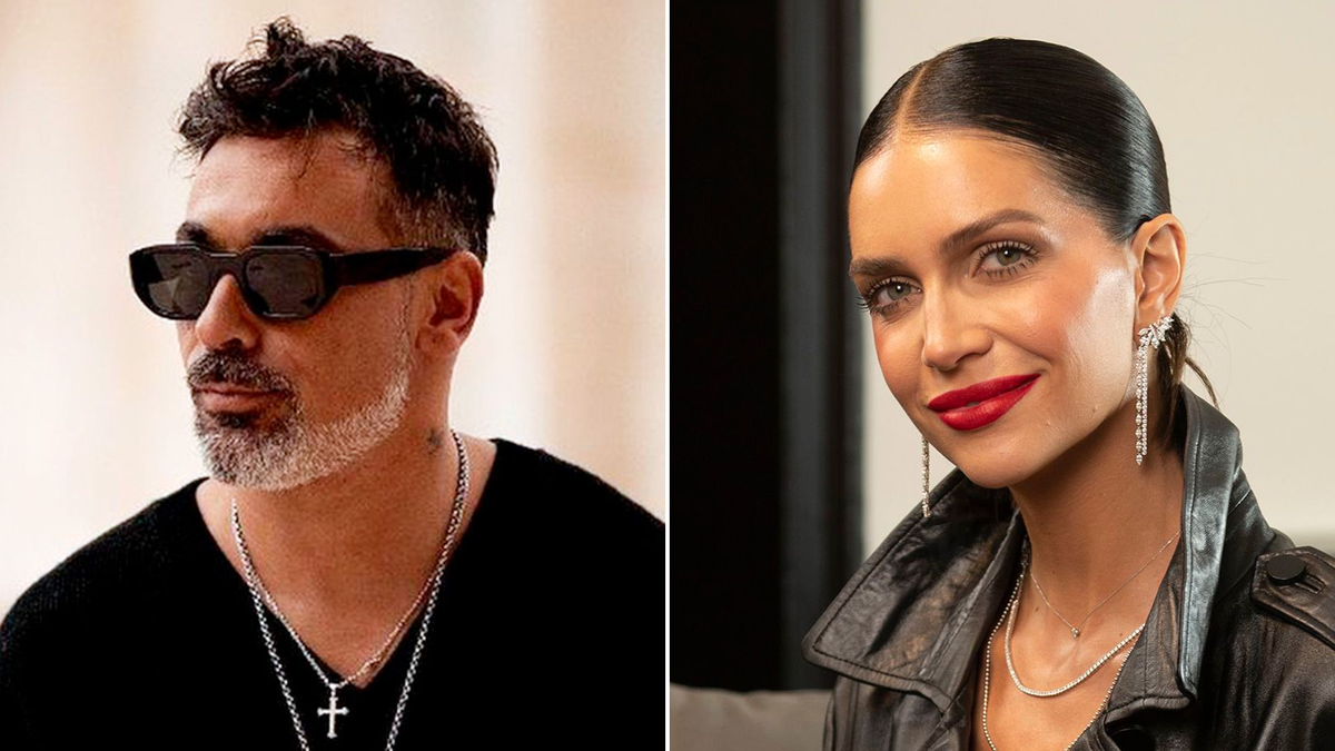 Zaira Nara y el Pocho Lavezzi estuvieron a los besos en un yate en Ibiza.