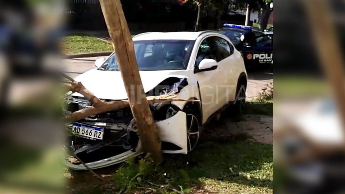 Impacto. As&iacute; qued&oacute; el autom&oacute;vil que fue sustra&iacute;do de la vivienda de Guadalupe.&nbsp;