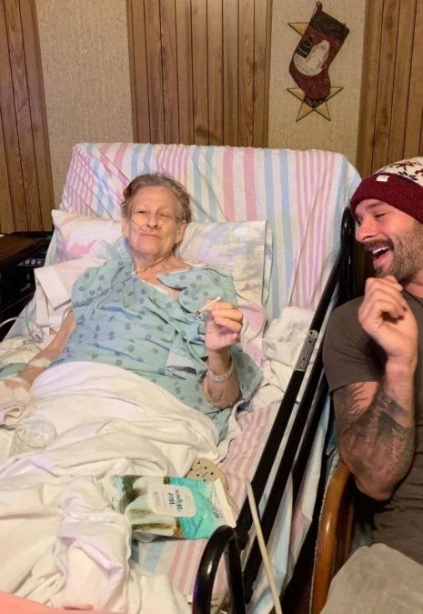 La mujer padecía un cáncer terminal ( Facebook).