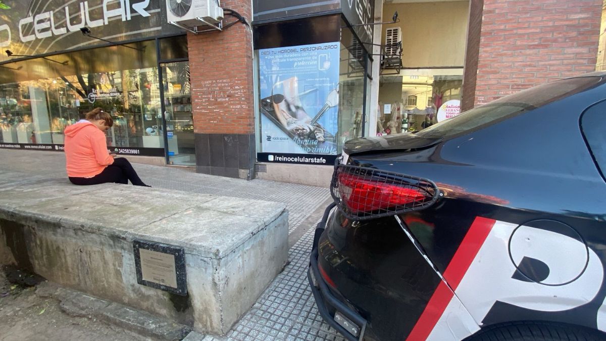 Dos nuevos robos en la peatonal de Santa Fe reavivan el reclamo por seguridad en el centro.