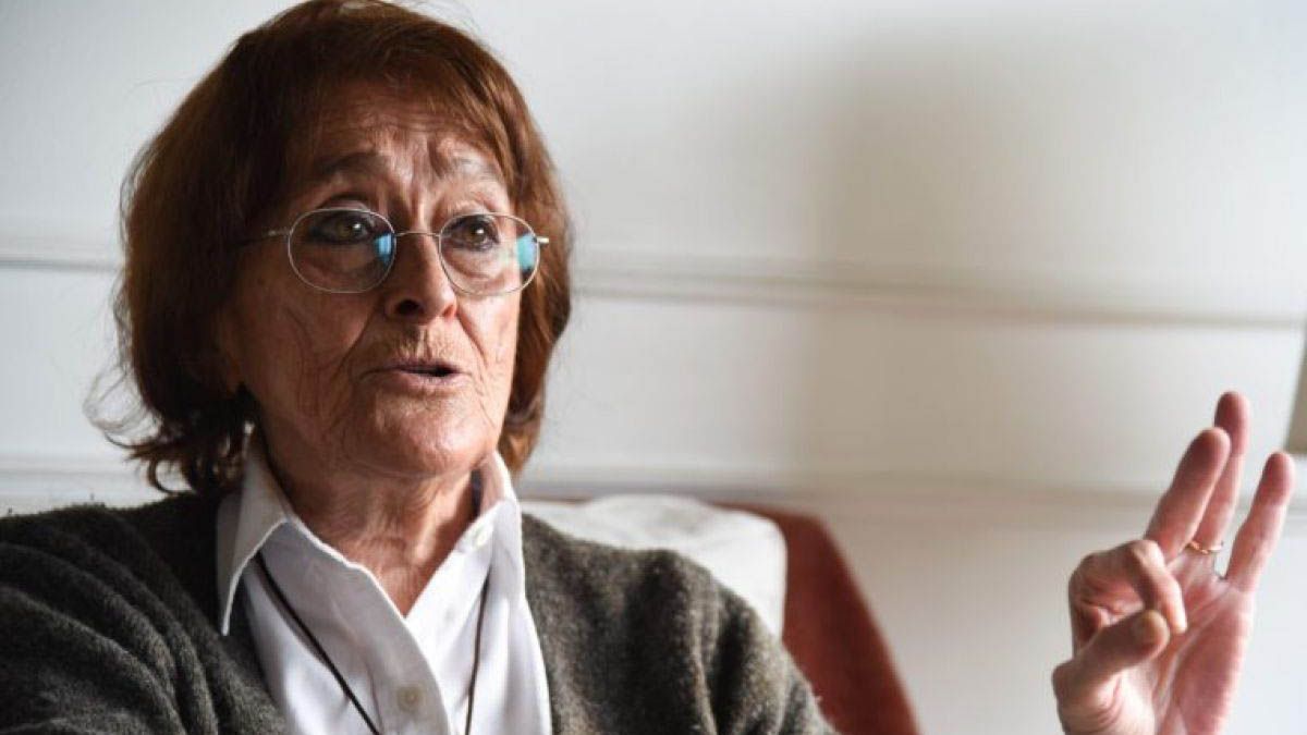 Nuestra querida Alcira Argumedo acaba de fallecer