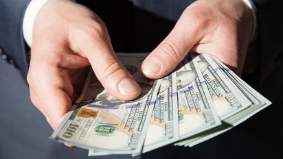 Cuántos dólares se podrán comprar sin impuestos desde este lunes