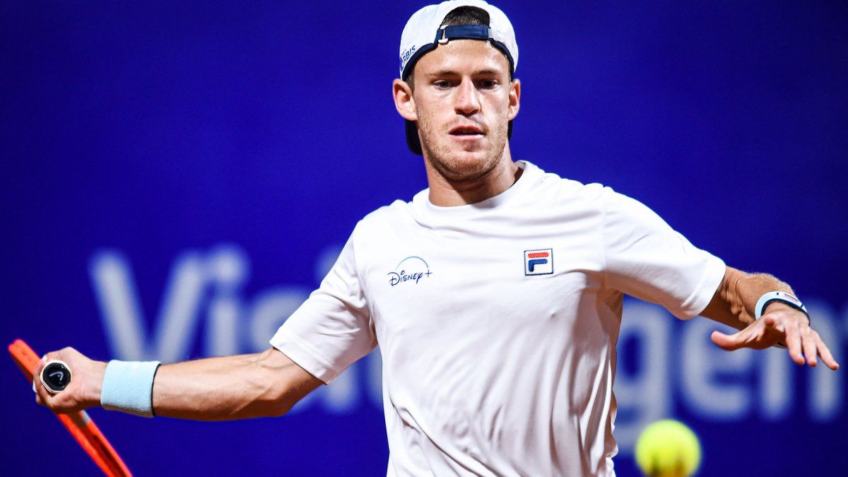 El tenista argentino Diego Schwartzman protagonizó este sábado dos importantes victorias y la segunda le valió para alcanzar la final del Argentina Open.