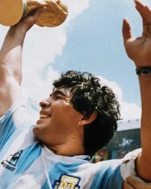 Claudia Villafañe le dedicó un pequeño homenaje a Diego Maradona. Claudia Villafañe le dedicó un pequeño homenaje a Diego Maradona.