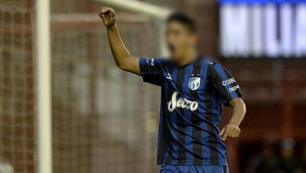 Colón ya tendría cerrado a su primer refuerzo para la próxima temporada