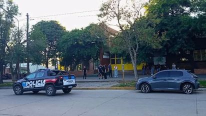 Confirman que el adolescente detenido en Nelson por el tiroteo en una escuela de San Cristóbal es punible