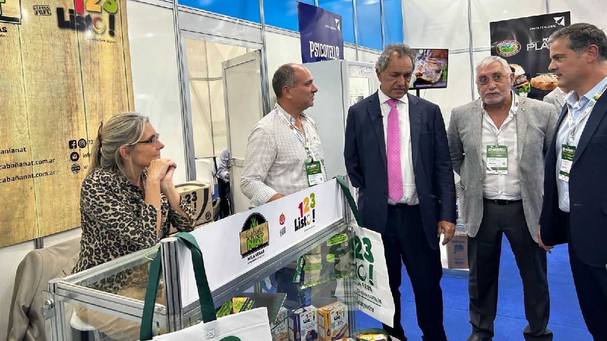 El embajador en Brasil, Daniel Scioli, visitó hace semanas la Casa de Gobierno de la provincia de Santa Fe para afinar la estrategia exportadora de las Pyme santafesinas.