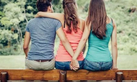 Gracias a un video viral varias mujeres se enteraron que salían con el mismo hombre. Gracias a un video viral varias mujeres se enteraron que salían con el mismo hombre.