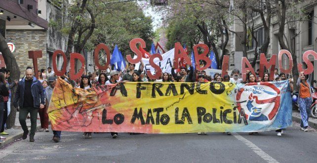 Los camaristas alegaron que el Estado tiene la obligación de investigar las violaciones a los derechos humanos cometidas por los oficiales de las fuerzas de seguridad. Los camaristas alegaron que el Estado tiene la obligación de investigar las violaciones a los derechos humanos cometidas por los oficiales de las fuerzas de seguridad.