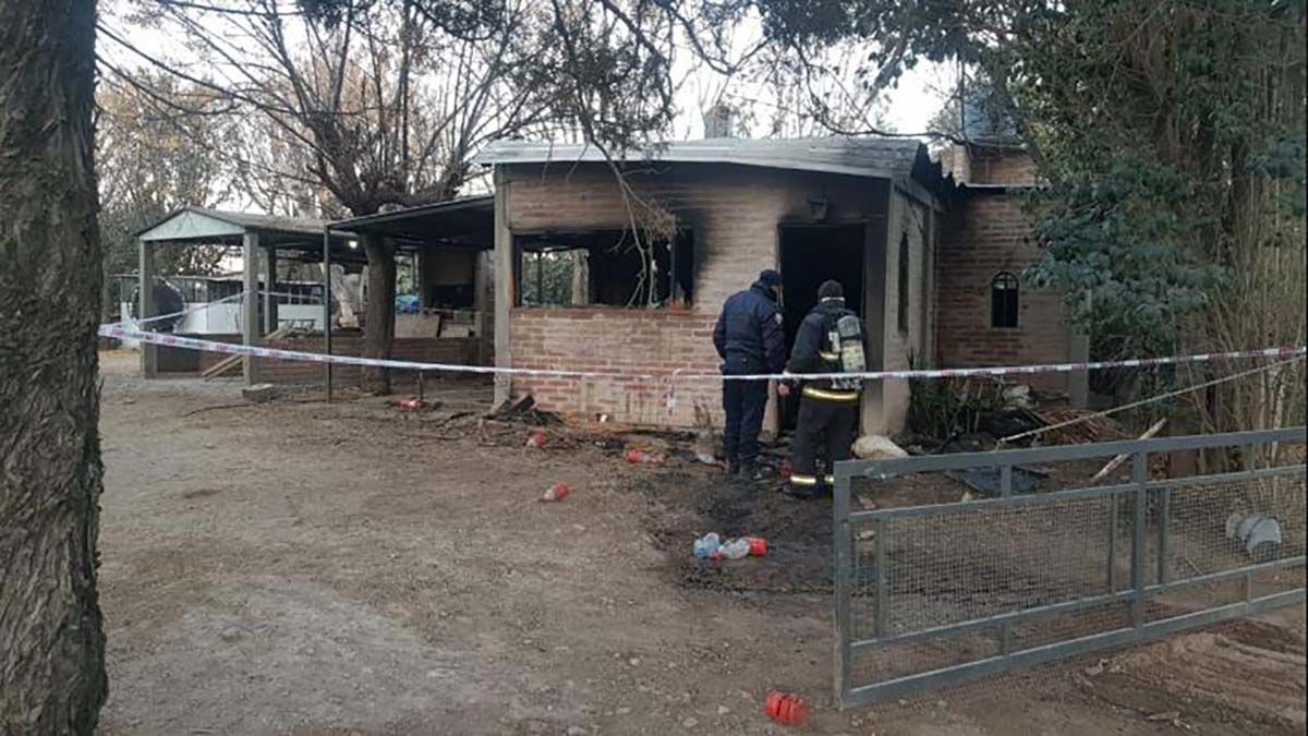 Una mujer y su hija de 9 a&ntilde;os murieron este mi&eacute;rcoles a la ma&ntilde;ana tras incendiarse su casa en C&oacute;rdoba.