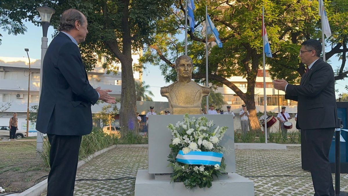 El Sanatorio Santa Fe inauguró este jueves el Paseo General Manuel Belgrano.
