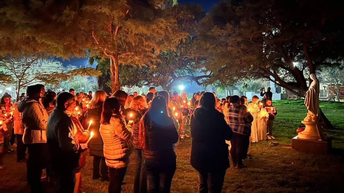 Otra de las marchas realizadas: una procesión de antorchas que se organizó en la comunidad de Santa Clara de Buena Vista Otra de las marchas realizadas: una procesión de antorchas que se organizó en la comunidad de Santa Clara de Buena Vista