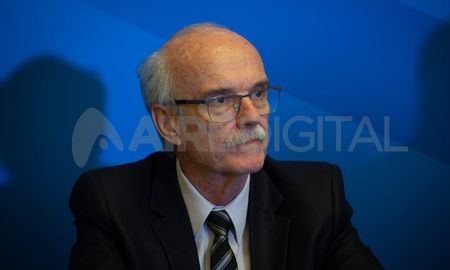 Hasta el momento, el futuro del actual funcionario de la cartera de Seguridad es una incógnita. Hasta el momento, el futuro del actual funcionario de la cartera de Seguridad es una incógnita.