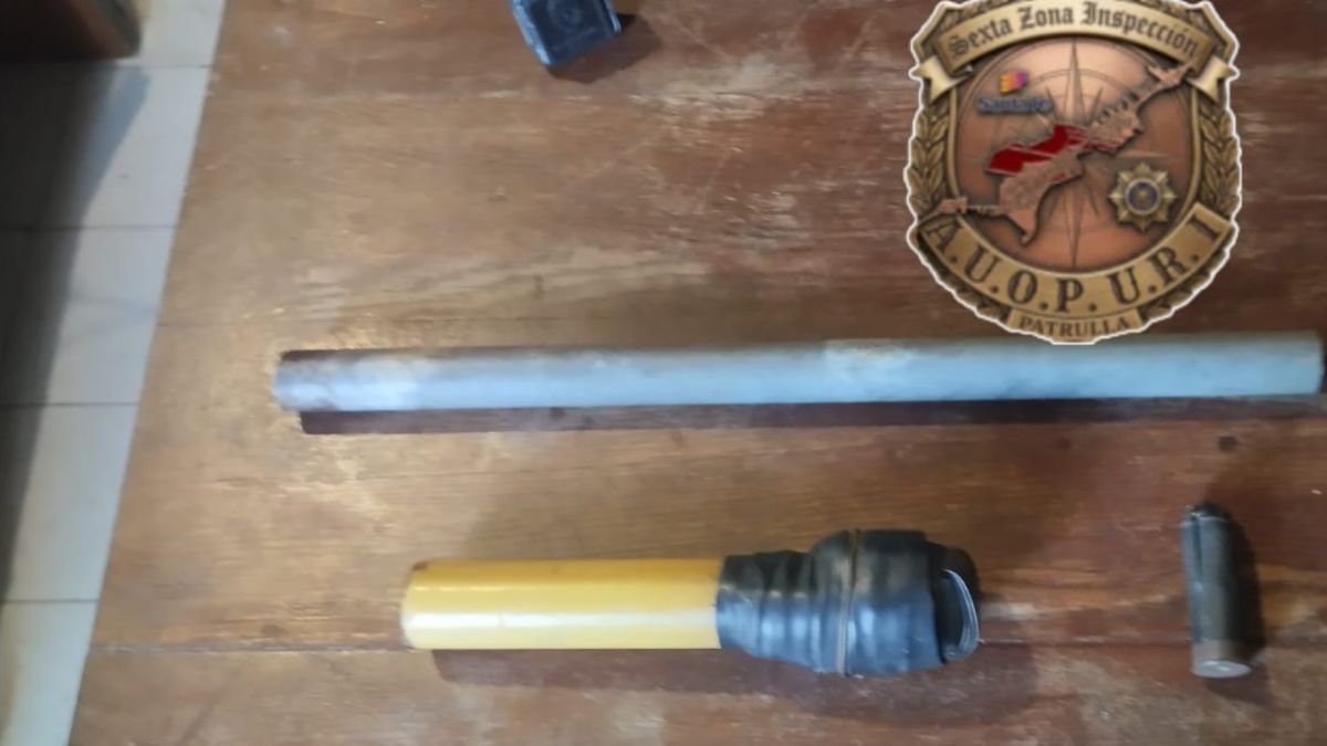 Tras el violento episodio en Colastiné Norte, la policía incautó un arma tipo chuza.&nbsp;