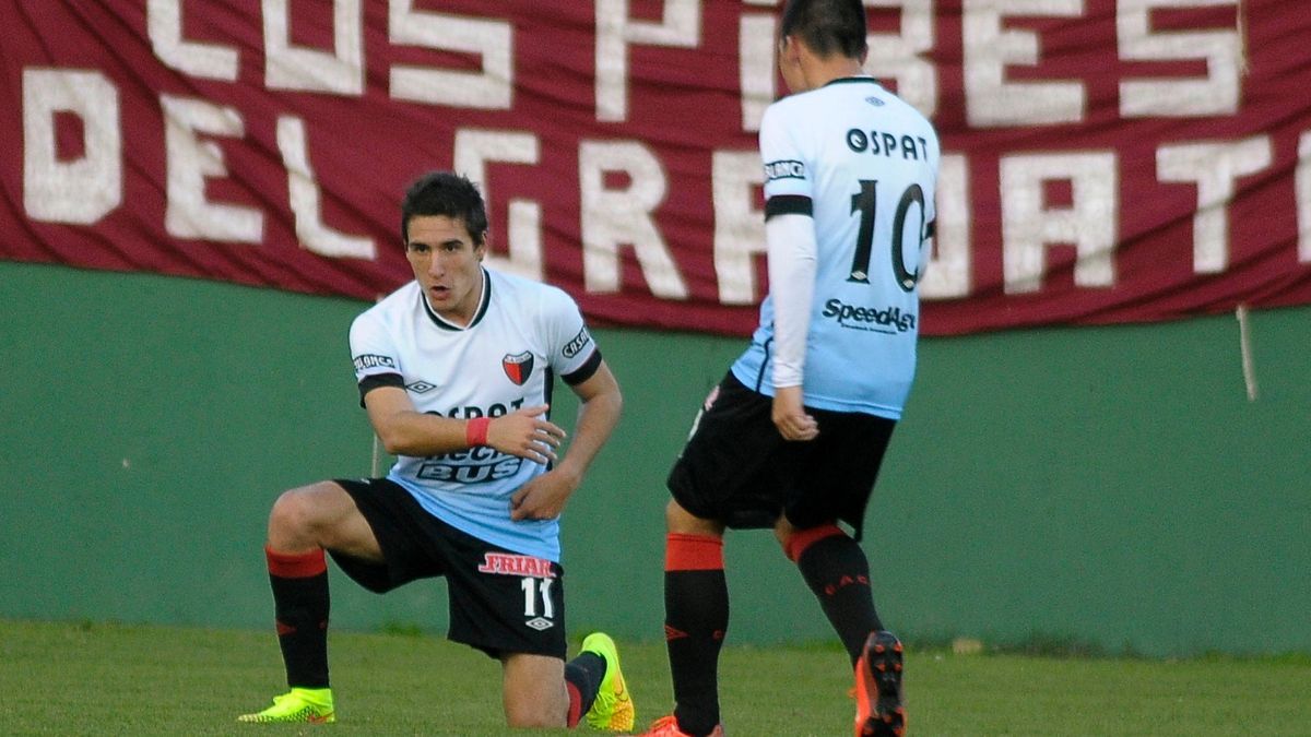 Facundo Callejo festejando uno de sus 3 goles convertidos en sus 17 partidos disputados en Colón. Facundo Callejo festejando uno de sus 3 goles convertidos en sus 17 partidos disputados en Colón.