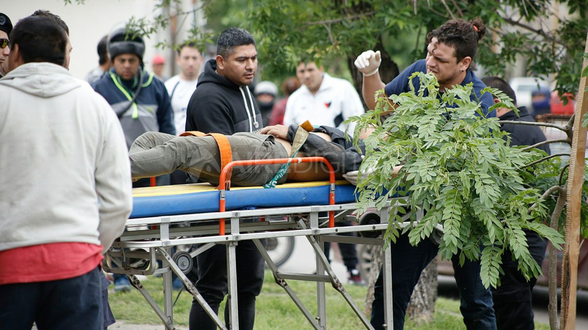 Walter Saucedo, el padre de Lautaro, tras ver a su hijo herido.