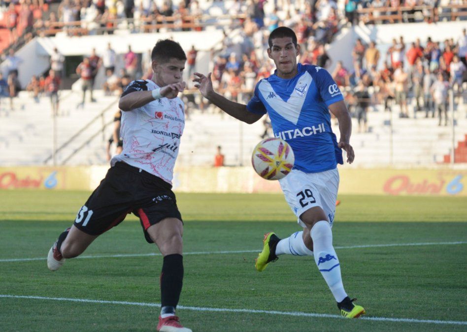 Patronato, con nuevo DT, recibe a Vélez en Paraná