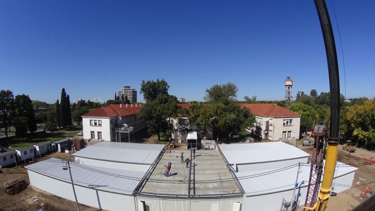 El hospital de emergencia del sur provincial estar&aacute; finalizado en 15 d&iacute;as, seg&uacute;n inform&oacute; el gobernador Perotti.&nbsp;