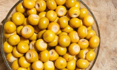Pequeñas frutas de oro: el superalimento con mucho colágeno que ayuda al cuidado de la piel y reduce arrugas Pequeñas frutas de oro: el superalimento con mucho colágeno que ayuda al cuidado de la piel y reduce arrugas