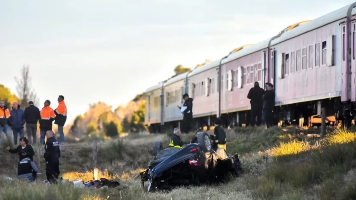 Un accidente entre un tren y un auto