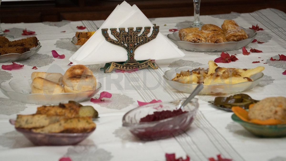 Las panaderías funcionan como un museo vivo, donde las recetas se transmiten de generación en generación para preservar el sabor de los pioneros. Las panaderías funcionan como un museo vivo, donde las recetas se transmiten de generación en generación para preservar el sabor de los pioneros.