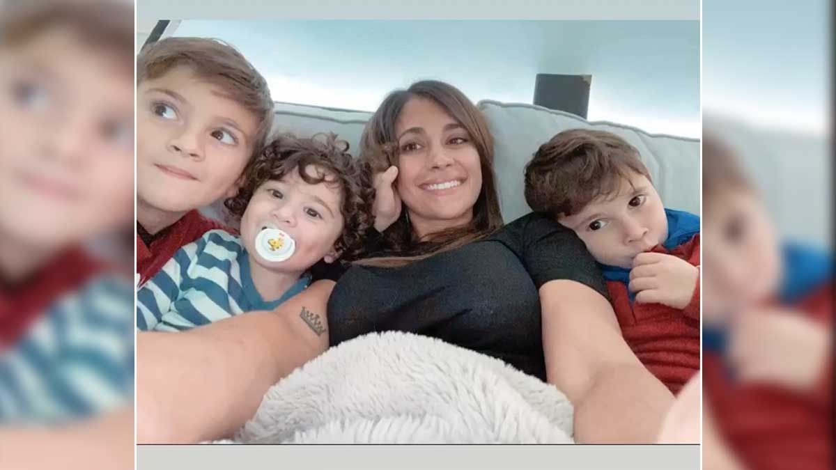 Antonela Roccuzzo junto a sus hijos