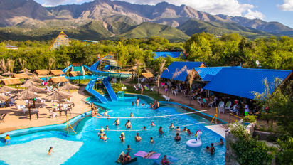 El increíble parque acuático de Córdoba con toboganes y piletas ideales para toda la familia